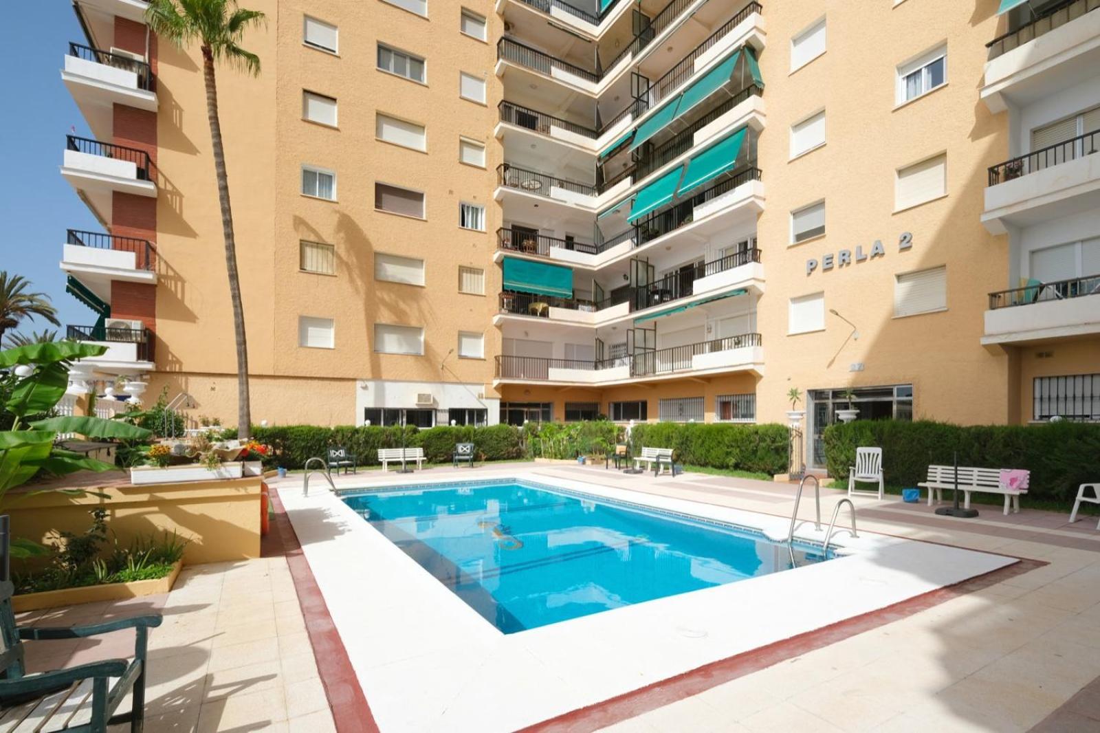 Apartamento Con Piscina En La Primera Linea De Playa De フエンヒロラ エクステリア 写真