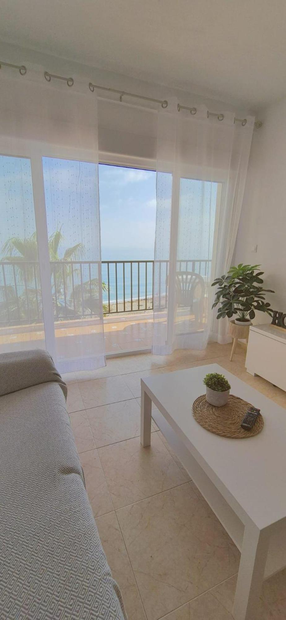 Apartamento Con Piscina En La Primera Linea De Playa De フエンヒロラ エクステリア 写真